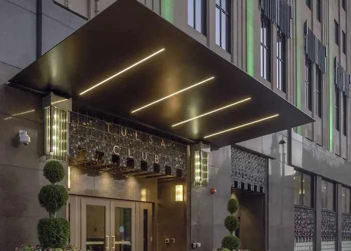 Hotel Club Curio Collection By Hilton 4*