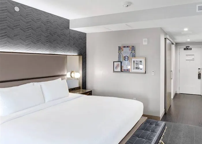 Club Curio Collection By Hilton 4*