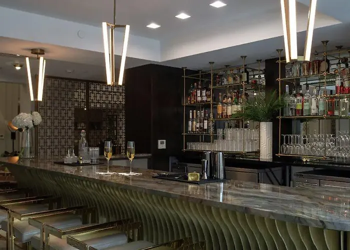 Hotel Club Curio Collection By Hilton