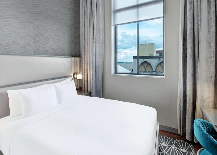 Club Curio Collection By Hilton Hotel