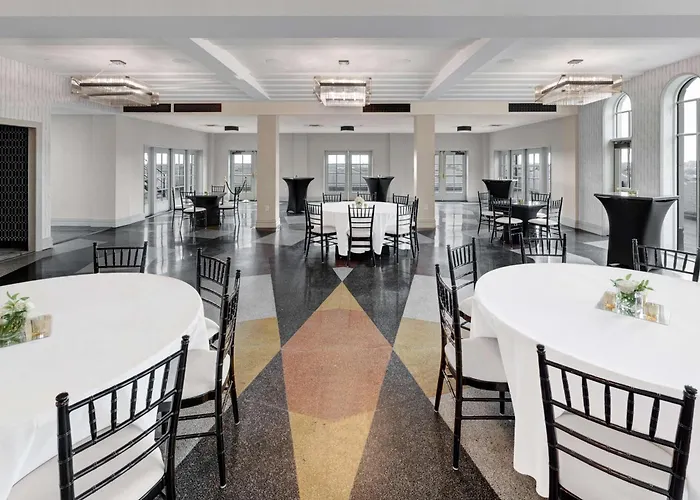 Club Curio Collection By Hilton 4*