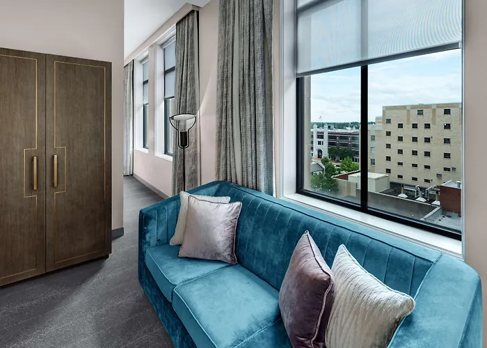Hotel Club Curio Collection By Hilton Tulsa
