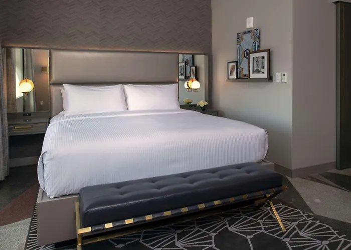 Hotel Club Curio Collection By Hilton
