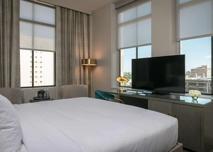 Club Curio Collection By Hilton 4*