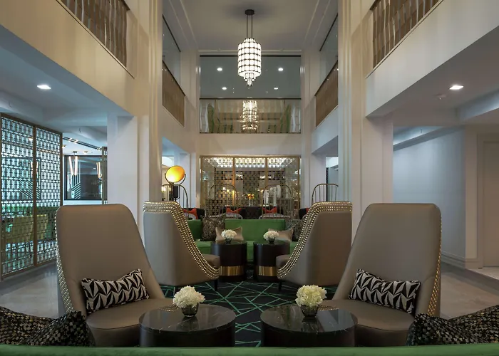 Club Curio Collection By Hilton 4*