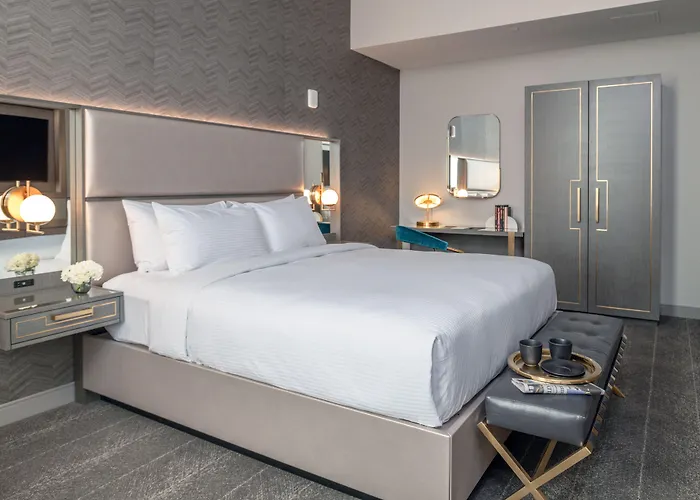 Club Curio Collection By Hilton Hotel 4*