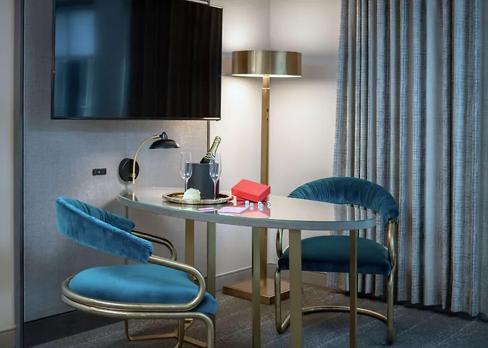 Club Curio Collection By Hilton Tulsa