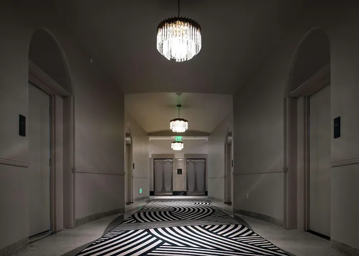 Club Curio Collection By Hilton Hotel Tulsa