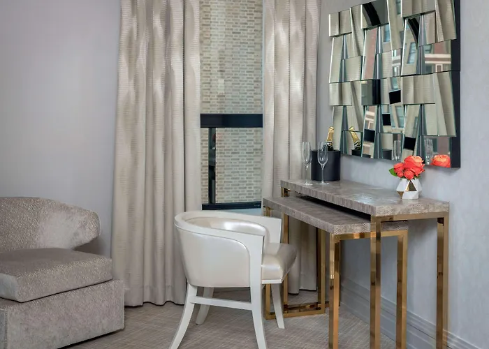 Club Curio Collection By Hilton Hotel 4*